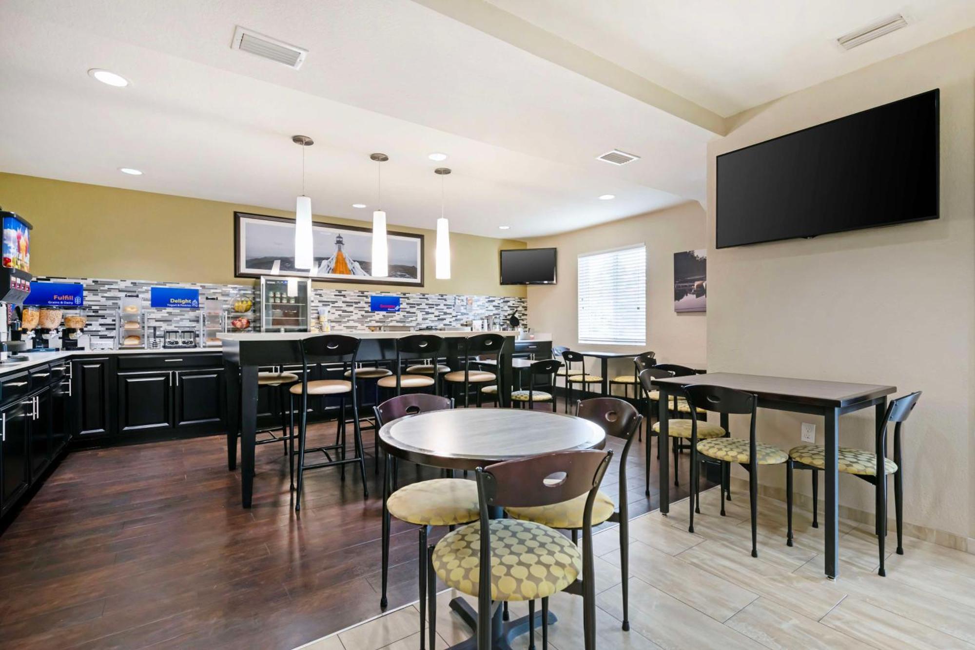 Best Western Edgewater Inn Εξωτερικό φωτογραφία